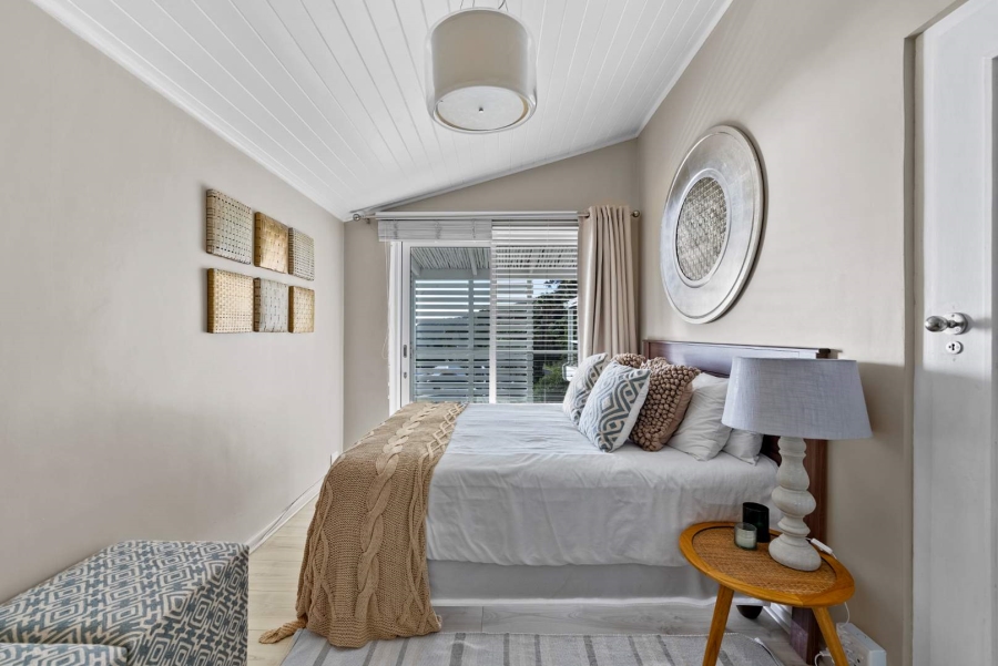 6 Bedroom Property for Sale in Llandudno Western Cape